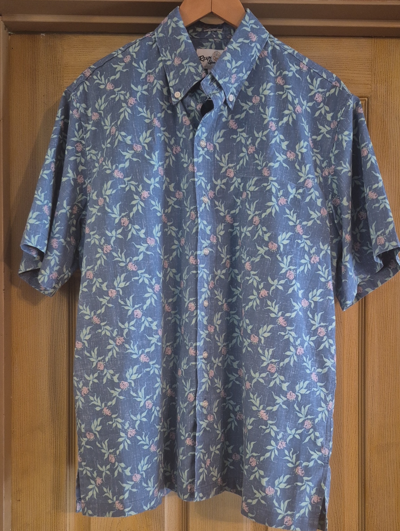 Reyn Spooner Blue Floral Short-Sleeve Button-Down Shirt Pink Accents Large Mens